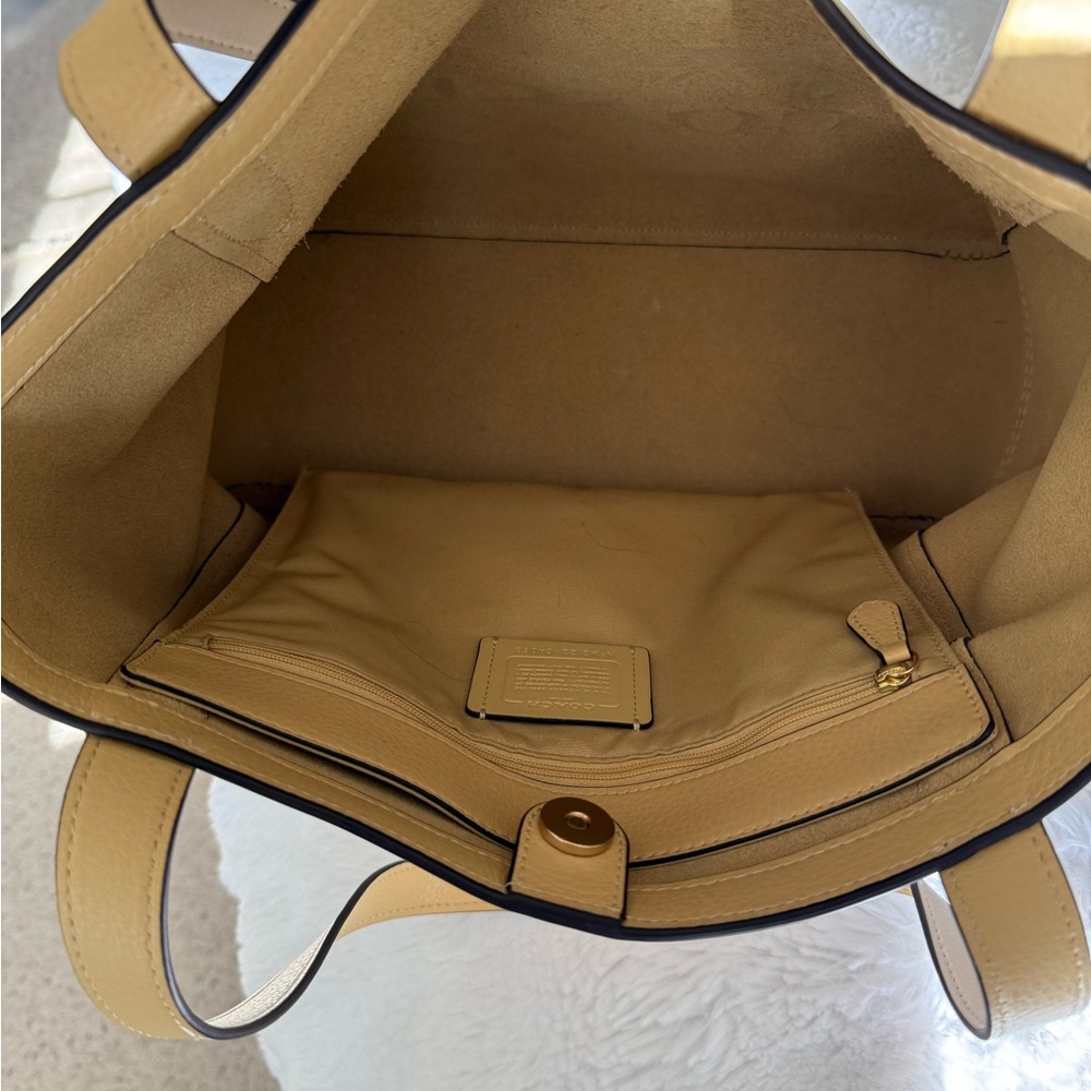 Coach Cream/Chalk Leather Tote Bag with Coach Dust Bag - Picture 10 of 16